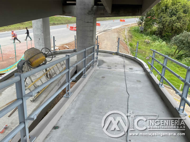 Contrucción de infraestructura urbana y puentes peatonales metálicos en Bogotá, Colombia. Montajes, Ingeniería y Construcción. MIC SAS. Contrucción de infraestructura urbana y puentes peatonales metálicos en Bogotá, Colombia. Montajes, Ingeniería y Construcción. MIC SAS.