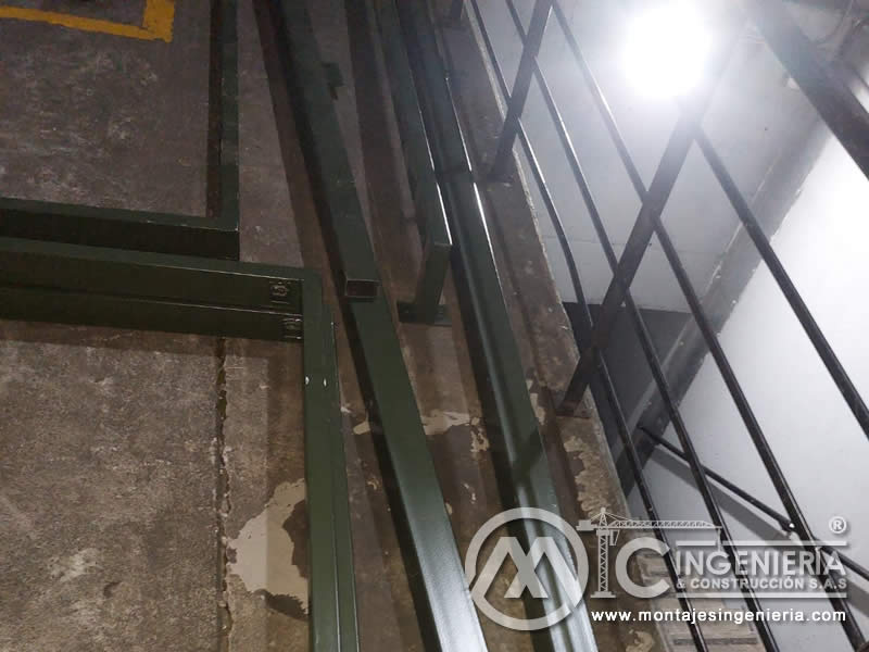 Divisiones de espacios y soportes para elementos de estructuras metálicas en el Centro Comercial Mattelsa en Villavicencio, Meta. Colombia. Montajes, Ingeniería y Construcción. MIC SAS. Divisiones de espacios y soportes para elementos de estructuras metálicas en el Centro Comercial Mattelsa en Villavicencio, Meta. Colombia. Montajes, Ingeniería y Construcción. MIC SAS.