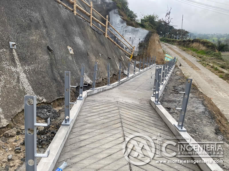 Cimentación profunda, zapatas de hormigón y pilotes de acero de puentes peatonales en Bogotá, Colombia. Montajes, Ingeniería y Construcción. MIC SAS. Cimentación profunda, zapatas de hormigón y pilotes de acero de puentes peatonales en Bogotá, Colombia. Montajes, Ingeniería y Construcción. MIC SAS.