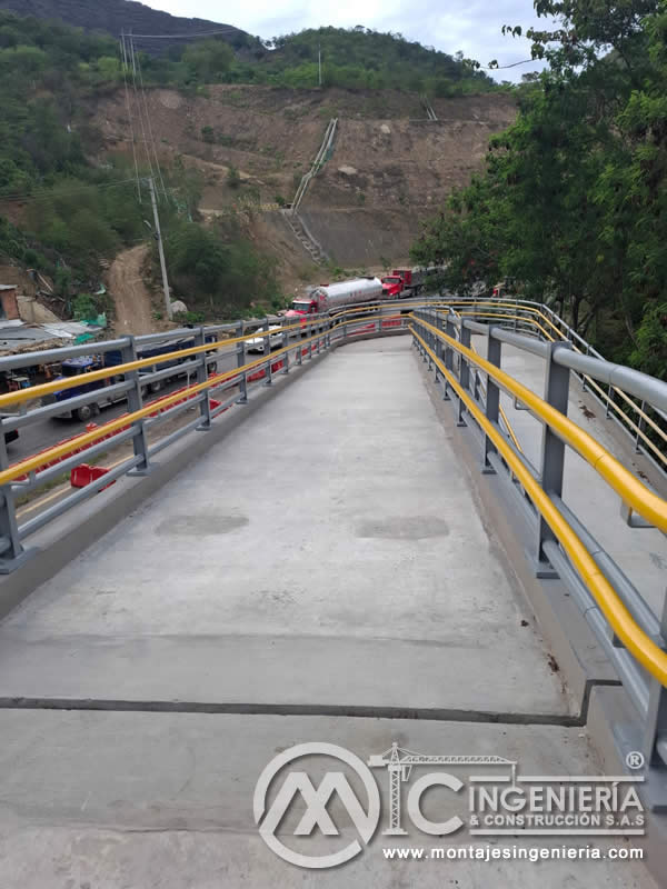 Diseño innovador y estético de puentes peatonales con estructura metálica en Bogotá, Colombia. Montajes, Ingeniería y Construcción. MIC SAS. Diseño innovador y estético de puentes peatonales con estructura metálica en Bogotá, Colombia. Montajes, Ingeniería y Construcción. MIC SAS.