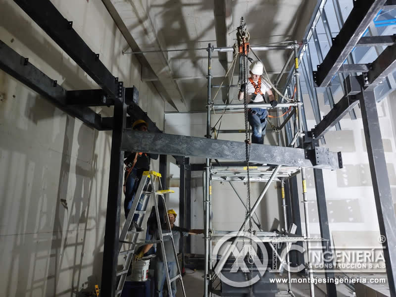 Diseño y fabricación de mezzanines metálicos con escalera y pasarela metálica en Bogotá, Colombia. Montajes, Ingeniería y Construcción. MIC SAS. Diseño y fabricación de mezzanines metálicos con escalera y pasarela metálica en Bogotá, Colombia. Montajes, Ingeniería y Construcción. MIC SAS.