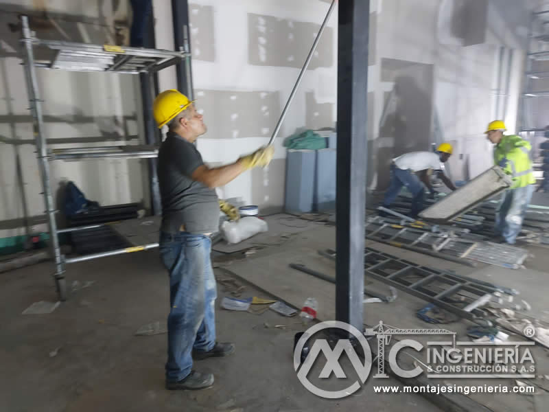 Diseño, fabricación y montaje de estructuras metálicas para mezzanines en Bogotá, Colombia. Montajes, Ingeniería y Construcción. MIC SAS. Diseño, fabricación y montaje de estructuras metálicas para mezzanines en Bogotá, Colombia. Montajes, Ingeniería y Construcción. MIC SAS.