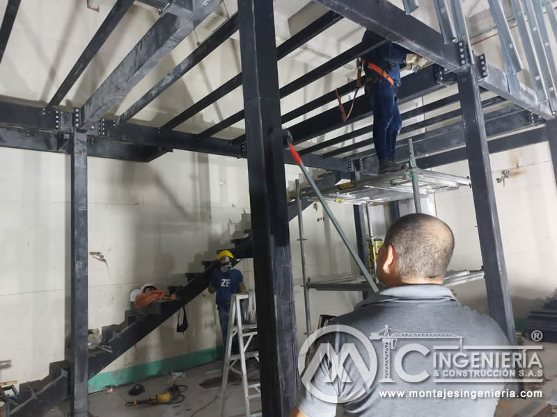 Diseño, fabricación y montaje de estructuras metálicas para mezzanines en Bogotá, Colombia. Montajes, Ingeniería y Construcción. MIC SAS. Diseño, fabricación y montaje de estructuras metálicas para mezzanines en Bogotá, Colombia. Montajes, Ingeniería y Construcción. MIC SAS.