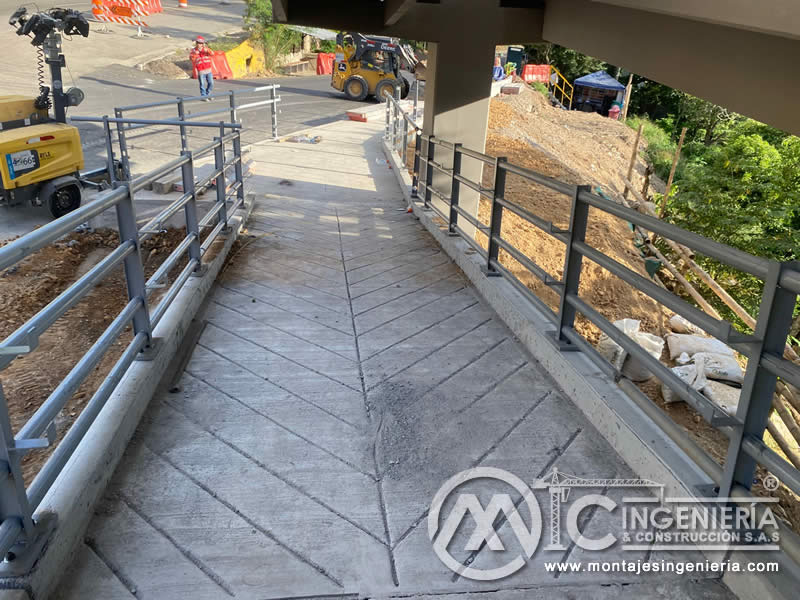 Pintura anticorrosiva para puentes peatonales metálicos, protección y estética en Bogotá, Colombia. Montajes, Ingeniería y Construcción. MIC SAS. Pintura anticorrosiva para puentes peatonales metálicos, protección y estética en Bogotá, Colombia. Montajes, Ingeniería y Construcción. MIC SAS.