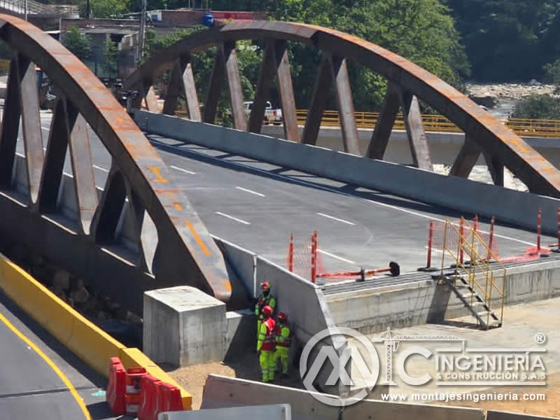 Fabricación de puentes peatonales metálicos con los más altos estándares en Bogotá, Colombia. Montajes, Ingeniería y Construcción. MIC SAS. Fabricación de puentes peatonales metálicos con los más altos estándares en Bogotá, Colombia. Montajes, Ingeniería y Construcción. MIC SAS.