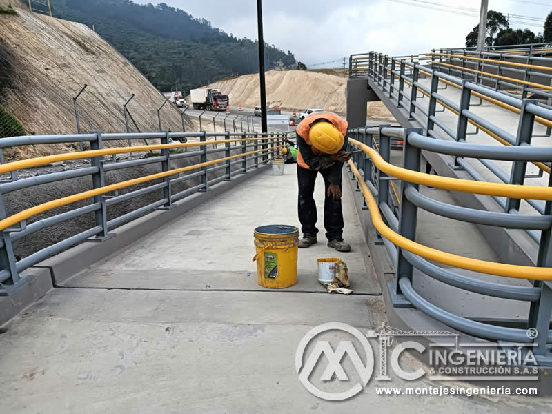 Fabricación de puentes peatonales metálicos con los más altos estándares en Bogotá, Colombia. Montajes, Ingeniería y Construcción. MIC SAS. Fabricación de puentes peatonales metálicos con los más altos estándares en Bogotá, Colombia. Montajes, Ingeniería y Construcción. MIC SAS.