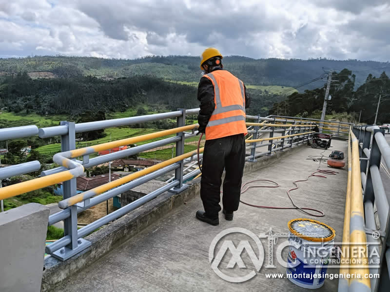 Puentes peatonales con estructura de acero, máxima resistencia en Bogotá, Colombia. Montajes, Ingeniería y Construcción. MIC SAS. Puentes peatonales con estructura de acero, máxima resistencia en Bogotá, Colombia. Montajes, Ingeniería y Construcción. MIC SAS.