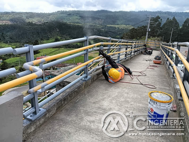 Puentes peatonales con estructura de acero, máxima resistencia en Bogotá, Colombia. Montajes, Ingeniería y Construcción. MIC SAS. Puentes peatonales con estructura de acero, máxima resistencia en Bogotá, Colombia. Montajes, Ingeniería y Construcción. MIC SAS.