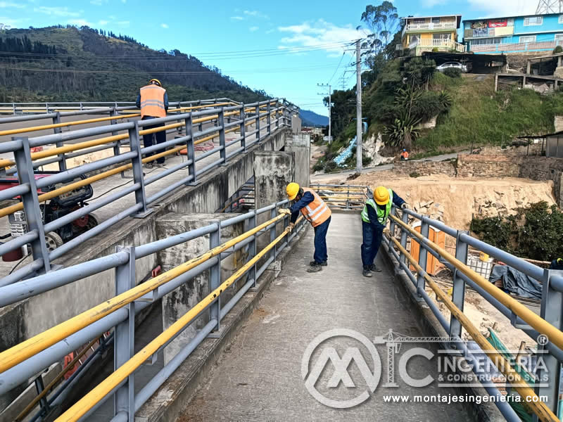 Puentes peatonales con estructura de acero, máxima resistencia en Bogotá, Colombia. Montajes, Ingeniería y Construcción. MIC SAS. Puentes peatonales con estructura de acero, máxima resistencia en Bogotá, Colombia. Montajes, Ingeniería y Construcción. MIC SAS.