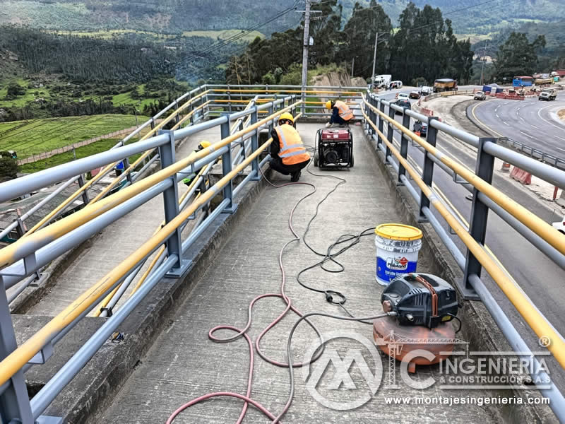 Puentes peatonales con estructura de acero, máxima resistencia en Bogotá, Colombia. Montajes, Ingeniería y Construcción. MIC SAS. Puentes peatonales con estructura de acero, máxima resistencia en Bogotá, Colombia. Montajes, Ingeniería y Construcción. MIC SAS.