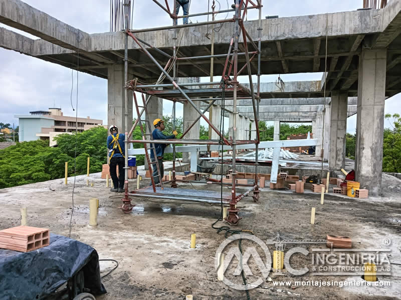 Edificio en Construcción en Girardot con Estructura Metálica para Cubiertas y Techos. Montajes, Ingeniería y Construcción. MIC SAS. Edificio en Construcción en Girardot con Estructura Metálica para Cubiertas y Techos. Montajes, Ingeniería y Construcción. MIC SAS.