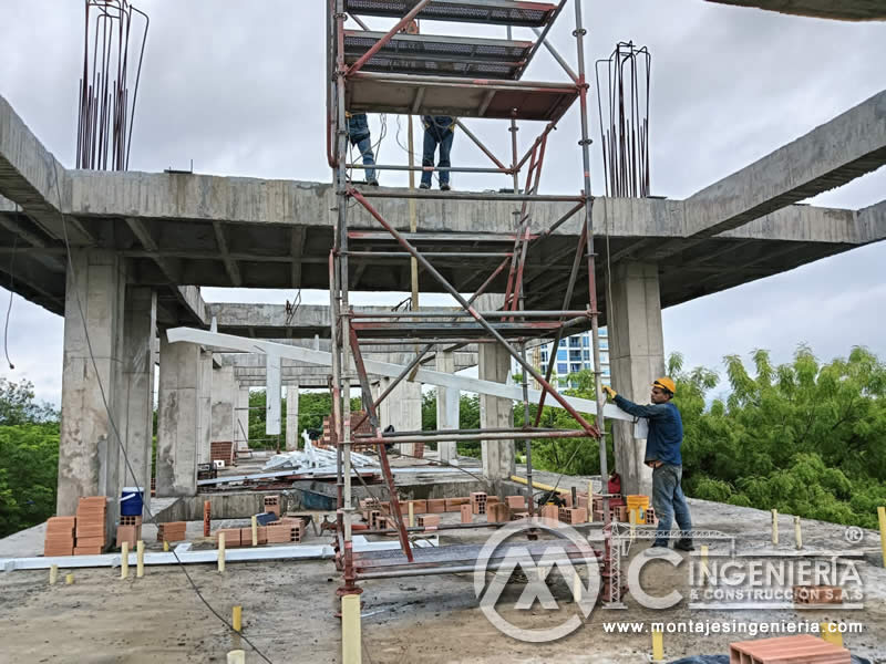 Edificio en Construcción en Girardot con Estructura Metálica para Cubiertas y Techos. Montajes, Ingeniería y Construcción. MIC SAS. Edificio en Construcción en Girardot con Estructura Metálica para Cubiertas y Techos. Montajes, Ingeniería y Construcción. MIC SAS.