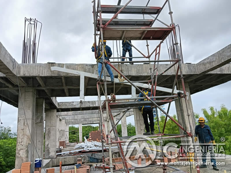 Edificio en Construcción en Girardot con Estructura Metálica para Cubiertas y Techos. Montajes, Ingeniería y Construcción. MIC SAS. Edificio en Construcción en Girardot con Estructura Metálica para Cubiertas y Techos. Montajes, Ingeniería y Construcción. MIC SAS.