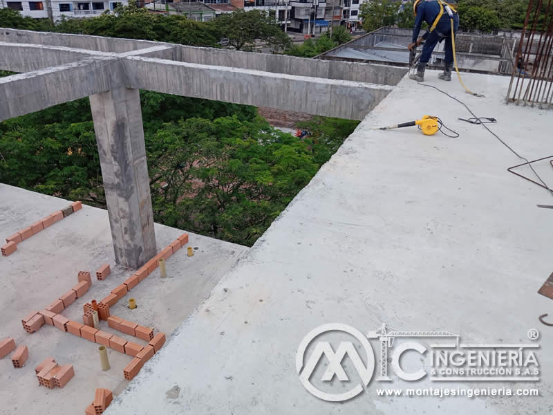 Estructura Metálica en Acero para Techos de Juzgados en Girardot, Cundinamarca. Colombia. Montajes, Ingeniería y Construcción. MIC SAS. Estructura Metálica en Acero para Techos de Juzgados en Girardot, Cundinamarca. Colombia. Montajes, Ingeniería y Construcción. MIC SAS.