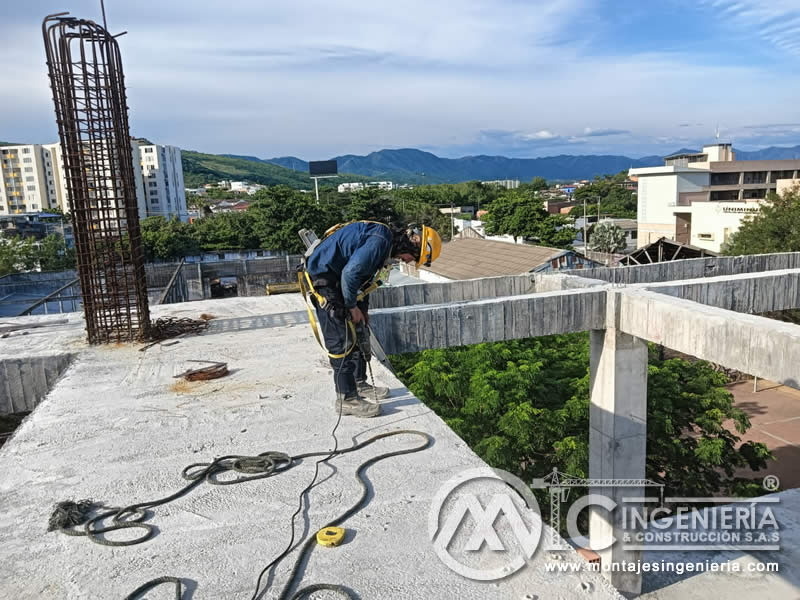Obra Estructura Metálica para Cubierta en Juzgados en Girardot, Cundinamarca. Colombia Obra Estructura Metálica para Cubierta en Juzgados en Girardot, Cundinamarca. Colombia