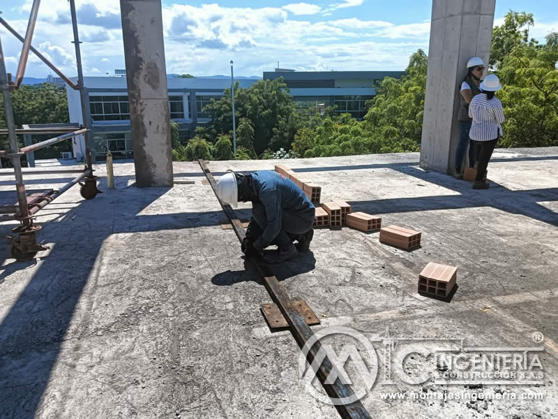 Obra Estructura Metálica para Cubierta en Juzgados en Girardot, Cundinamarca. Colombia Obra Estructura Metálica para Cubierta en Juzgados en Girardot, Cundinamarca. Colombia