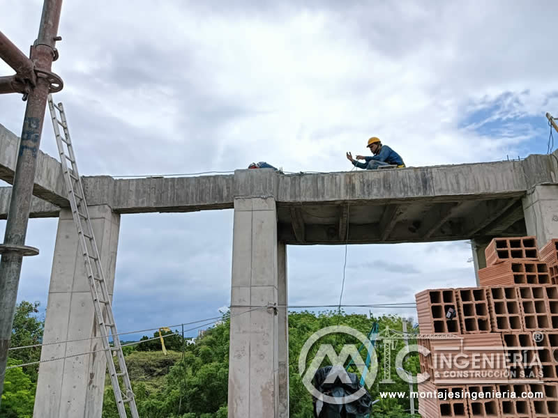 Techos y Cubiertas con Estructura Metálica para Obra en Juzgados en Girardot, Cundinamarca. Colombia. Montajes, Ingeniería y Construcción. MIC SAS. Techos y Cubiertas con Estructura Metálica para Obra en Juzgados en Girardot, Cundinamarca. Colombia. Montajes, Ingeniería y Construcción. MIC SAS.