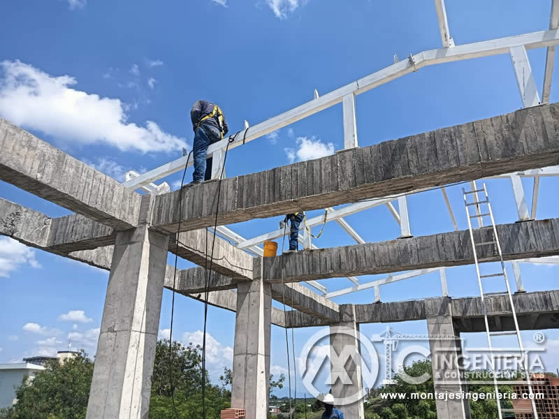 Soldadura de Componentes Metálicos sobre Estructura de Concreto en Edificio de Juzgados en Girardot, Cundinamarca. Colombia. Montajes, Ingeniería y Construcción. MIC SAS. Soldadura de Componentes Metálicos sobre Estructura de Concreto en Edificio de Juzgados en Girardot, Cundinamarca. Colombia. Montajes, Ingeniería y Construcción. MIC SAS.