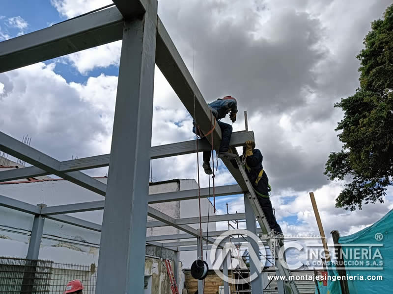 Construcción de Estructura Metálica para Montaje de Acero en Ampliación de Edificio en Universidad Agraria en Bogotá, Colombia. Montajes, Ingeniería y Construcción. MIC SAS. Construcción de Estructura Metálica para Montaje de Acero en Ampliación de Edificio en Universidad Agraria en Bogotá, Colombia. Montajes, Ingeniería y Construcción. MIC SAS.