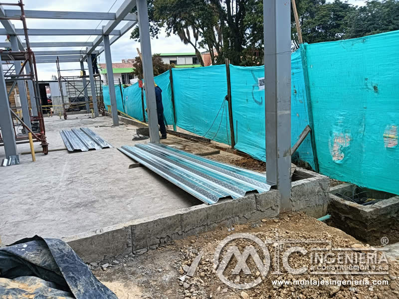 Construcción Industrial y Levantamiento Estructural del Marco Metálico para Ampliación de Edificio en Universidad Agraria en Bogotá, Colombia. Montajes, Ingeniería y Construcción. MIC SAS. Construcción Industrial y Levantamiento Estructural del Marco Metálico para Ampliación de Edificio en Universidad Agraria en Bogotá, Colombia. Montajes, Ingeniería y Construcción. MIC SAS.