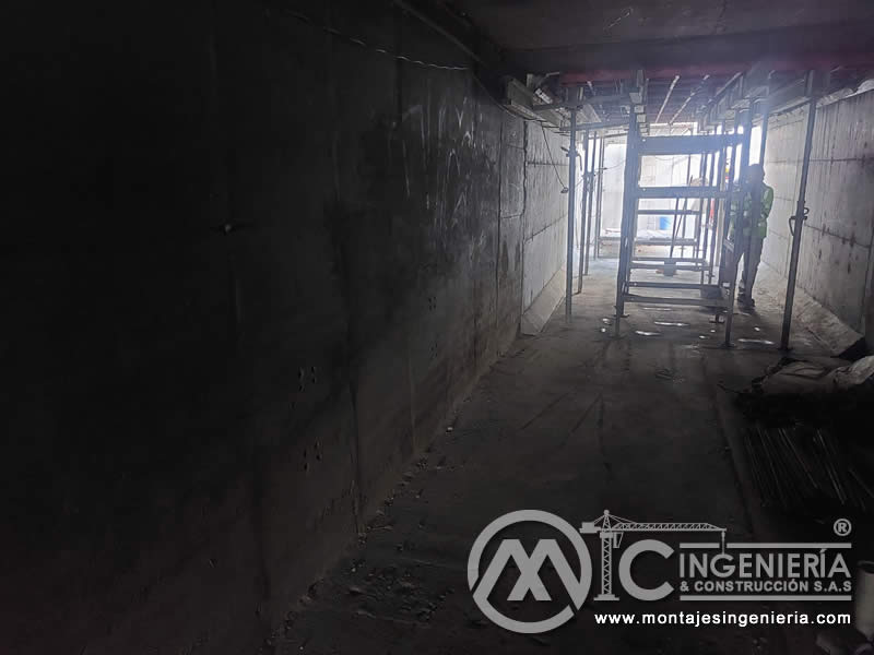 Construcción de Elementos y Componentes de Seguridad Metálicos para Puentes Peatonales en Bogotá, Colombia. Montajes, Ingeniería y Construcción. MIC SAS. Construcción de Elementos y Componentes de Seguridad Metálicos para Puentes Peatonales en Bogotá, Colombia. Montajes, Ingeniería y Construcción. MIC SAS.