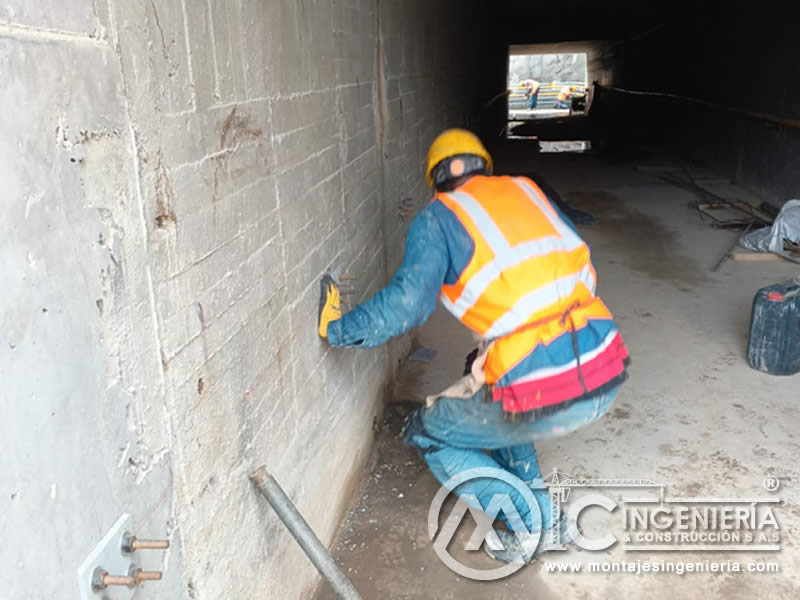 Trabajos Especializados para el Ensamble de Componentes Metálicos en Puentes Peatoneales en Bogotá, Colombia. Montajes, Ingeniería y Construcción. MIC SAS. Trabajos Especializados para el Ensamble de Componentes Metálicos en Puentes Peatoneales en Bogotá, Colombia. Montajes, Ingeniería y Construcción. MIC SAS.