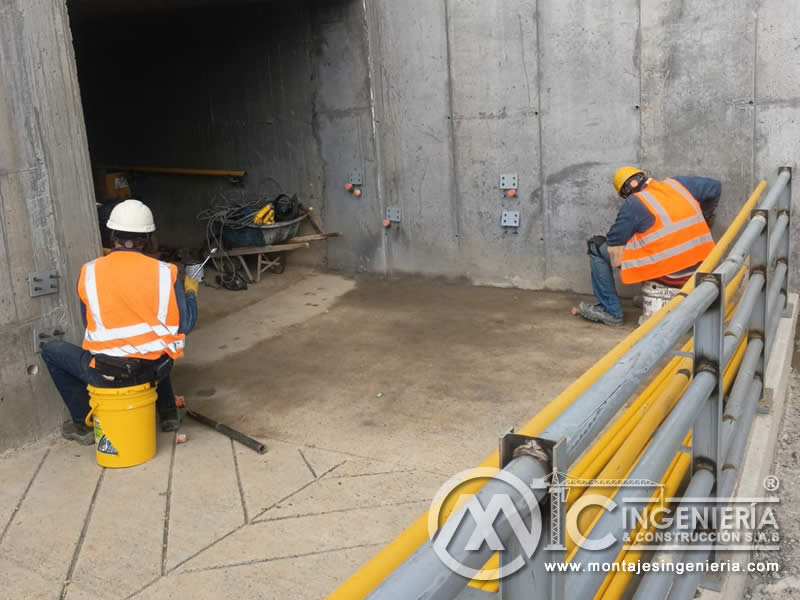 Etapas Finales de Construcción de Barandas Metálicas y Accesos Peatonales en Puentes en Bogotá, Colombia. Montajes, Ingeniería y Construcción. MIC SAS. Etapas Finales de Construcción de Barandas Metálicas y Accesos Peatonales en Puentes en Bogotá, Colombia. Montajes, Ingeniería y Construcción. MIC SAS.