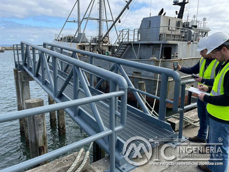 Ventajas de pintura en polvo marina en vida útil y costos de mantenimiento para muelles, barcos y estructuras metálicas en Bogotá, Colombia. Montajes, Ingeniería y Construcción. MIC SAS.