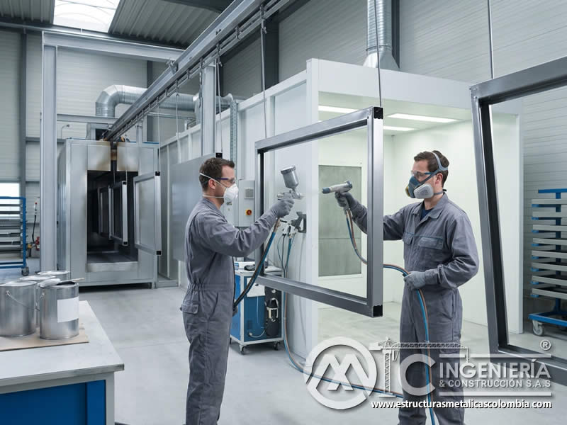 Riesgos Asociados con la Corrosión y el Desgaste en Equipos de la Industria Química y Mitigación con Pintura en Polvo con pintura en polvo electrostática aplicada sobre piezas metálicas en Bogotá, Colombia. Montajes, Ingeniería y Construcción. MIC SAS.