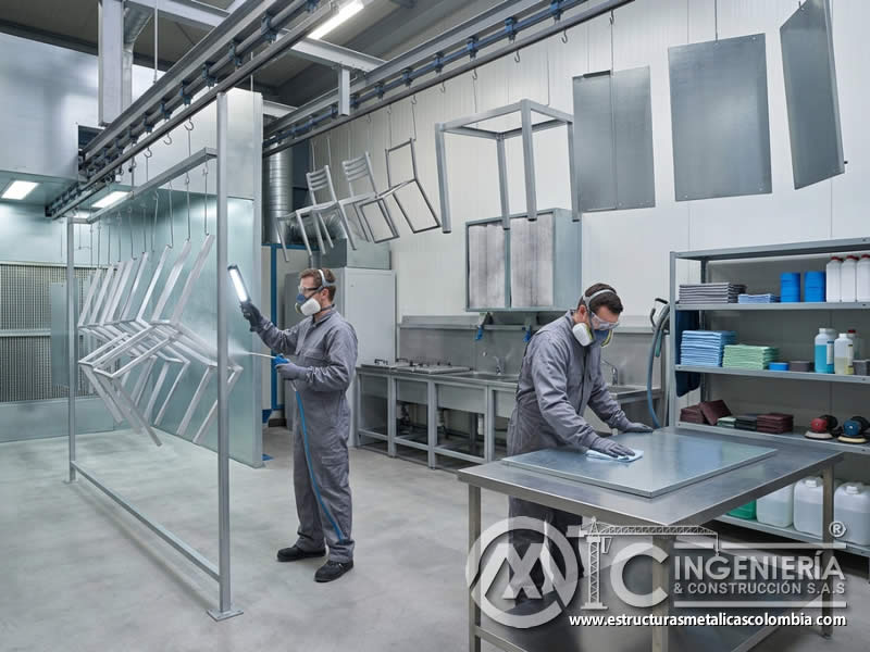 Pintura en polvo recomendada para proteger muebles de exterior del sol y rayos UV sobre metal en Bogotá, Colombia. Montajes, Ingeniería y Construcción. MIC SAS.