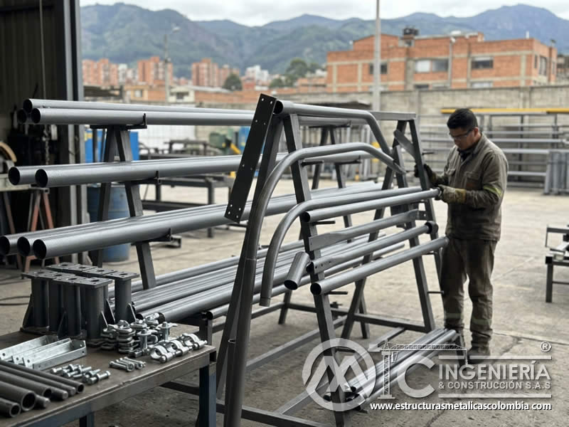Acabado durable para postes brazos y accesorios de iluminacion exterior en Bogotá, Colombia. Montajes, Ingeniería y Construcción. MIC SAS. Acabado durable para postes brazos y accesorios de iluminacion exterior en Bogotá, Colombia. Montajes, Ingeniería y Construcción. MIC SAS.