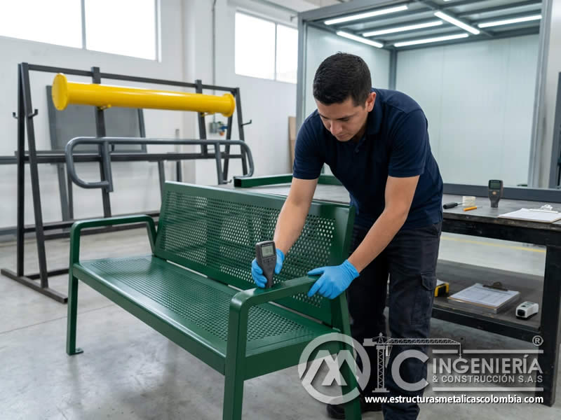 Inspección de espesor adherencia y color en mobiliario urbano pintado en Bogotá, Colombia. Montajes, Ingeniería y Construcción. MIC SAS. Inspección de espesor adherencia y color en mobiliario urbano pintado en Bogotá, Colombia. Montajes, Ingeniería y Construcción. MIC SAS.