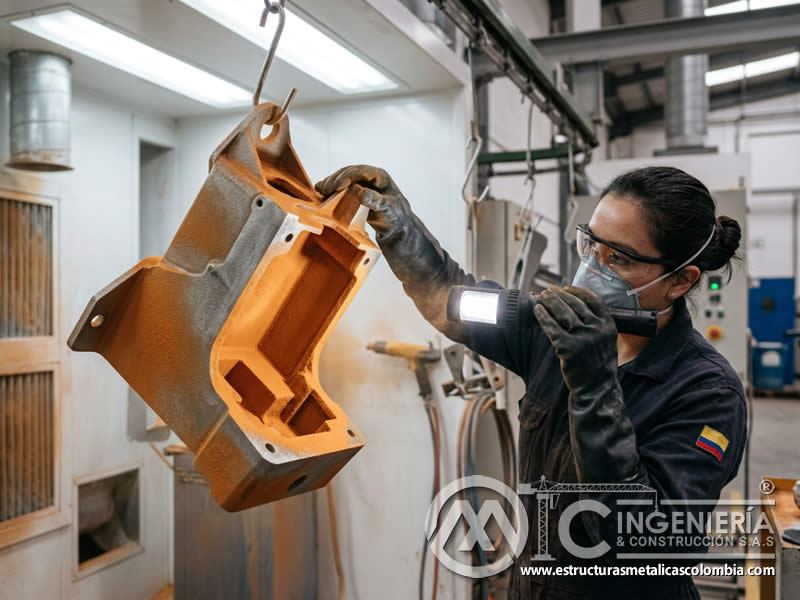 Cobertura de zonas difíciles con pintura en polvo y sandblasting en Bogotá, Colombia. Montajes, Ingeniería y Construcción. MIC SAS.