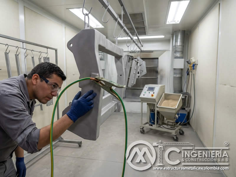 Conductividad de superficie preparada con sandblasting para pintura en polvo en Bogotá, Colombia. Montajes, Ingeniería y Construcción. MIC SAS.