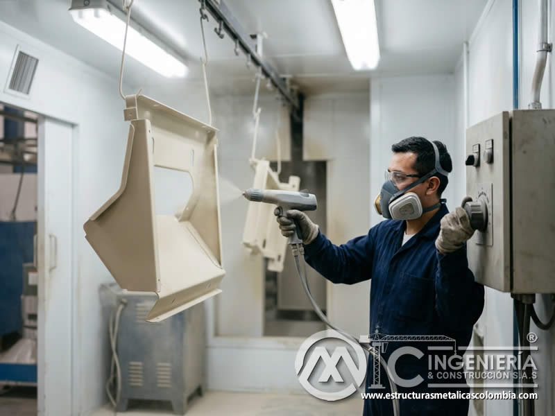 Intensidad de carga eléctrica en pintura en polvo con sandblasting en Bogotá, Colombia. Montajes, Ingeniería y Construcción. MIC SAS.