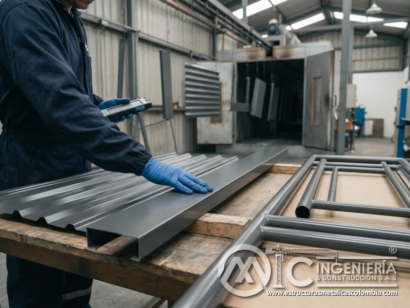 Sistema poliéster TGIC de pintura en polvo en superficie con sandblasting en Bogotá, Colombia. Montajes, Ingeniería y Construcción. MIC SAS.