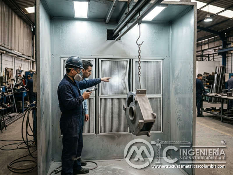 Filtros de cabina de pintura en polvo con sandblasting en Bogotá, Colombia. Montajes, Ingeniería y Construcción. MIC SAS.