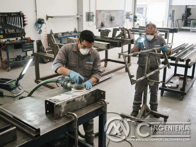 Preparación de superficie para recubrimiento de pintura en polvo en Bogotá, Colombia. Montajes, Ingeniería y Construcción. MIC SAS. Preparación de superficie para recubrimiento de pintura en polvo en Bogotá, Colombia. Montajes, Ingeniería y Construcción. MIC SAS.