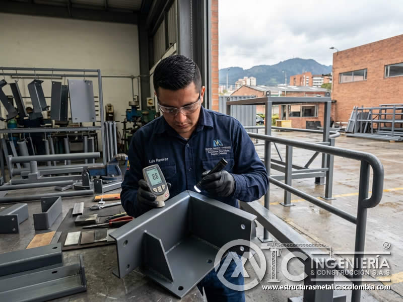 Protección contra corrosión con pintura en polvo para piezas metálicas en Bogotá, Colombia. Montajes, Ingeniería y Construcción. MIC SAS. Protección contra corrosión con pintura en polvo para piezas metálicas en Bogotá, Colombia. Montajes, Ingeniería y Construcción. MIC SAS.