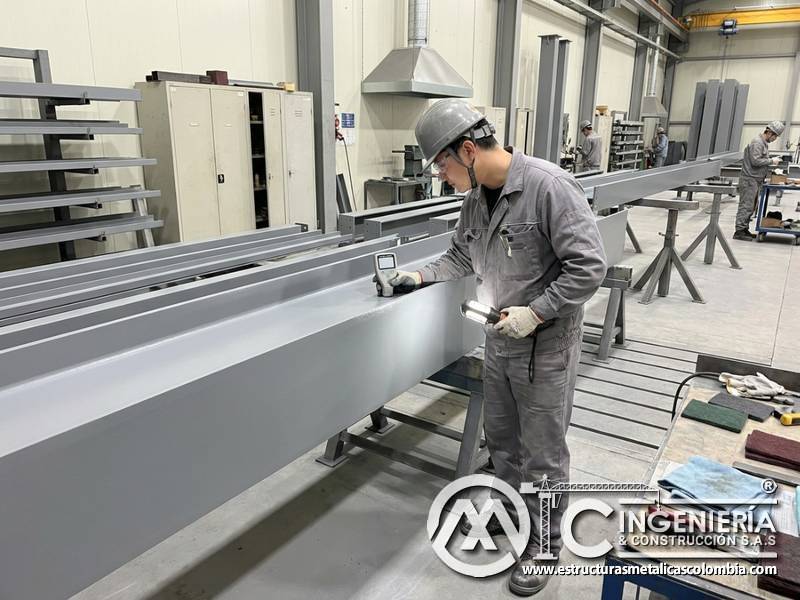 Espesor de película y vida útil de pintura industrial en Bogotá, Colombia. Montajes, Ingeniería y Construcción. MIC SAS.