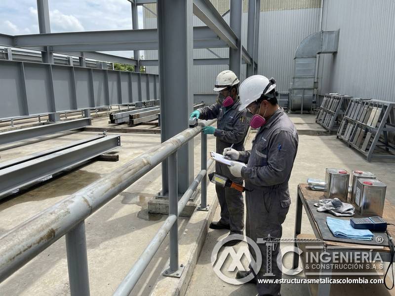 Exposición exterior que impacta durabilidad de pintura industrial en Bogotá, Colombia. Montajes, Ingeniería y Construcción. MIC SAS.