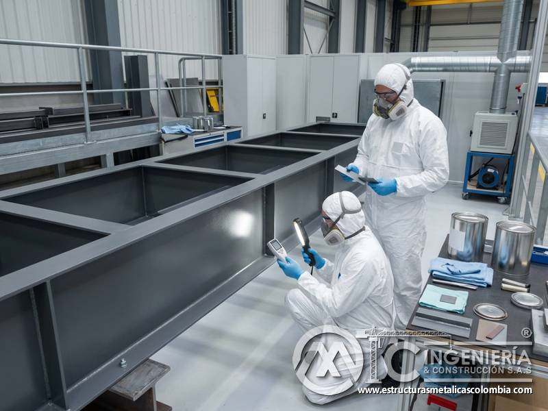 Enfoque normativo, seguridad del personal y seguimiento técnico del rendimiento en pintura industrial metálica en Bogotá, Colombia. Montajes, Ingeniería y Construcción. MIC SAS.
