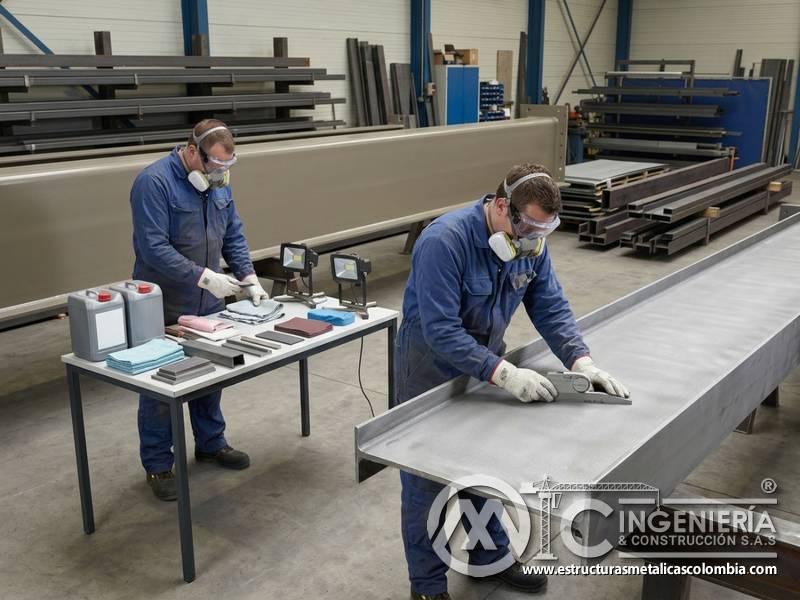 Preparación normativa del metal para pintura industrial en Bogotá, Colombia. Montajes, Ingeniería y Construcción. MIC SAS.
