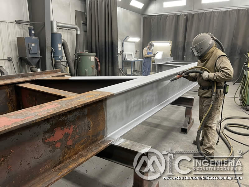 Beneficios del sandblasting para recubrimiento industrial durable en Bogotá, Colombia. Montajes, Ingeniería y Construcción. MIC SAS.