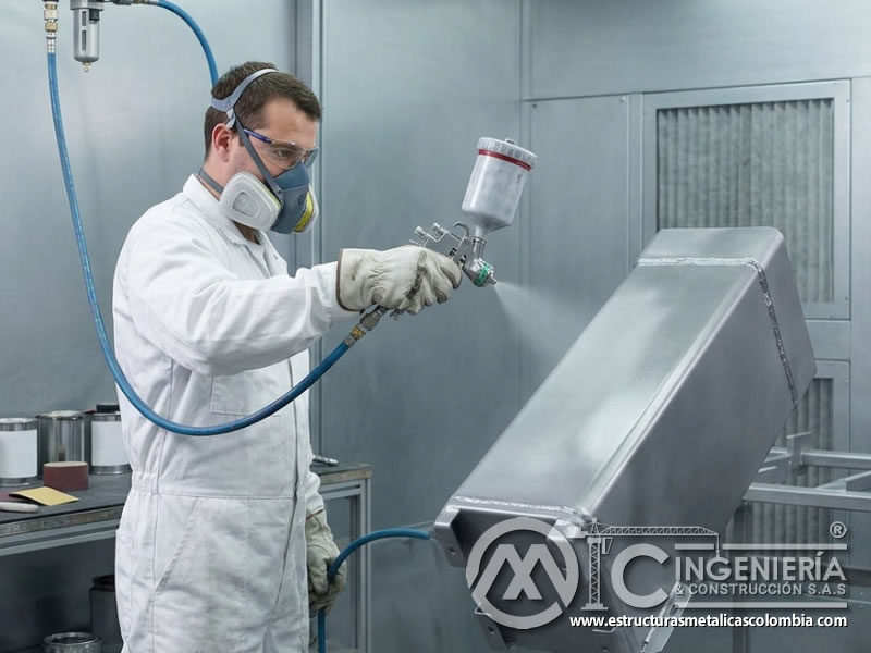 Equipo convencional con aire para pintura industrial en Bogotá, Colombia. Montajes, Ingeniería y Construcción. MIC SAS.