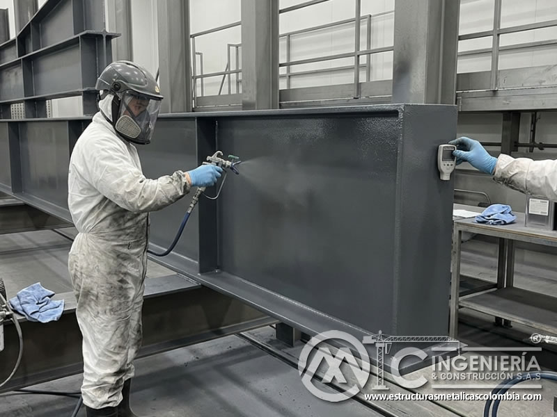 Airless para alto espesor en pintura industrial en Bogotá, Colombia. Montajes, Ingeniería y Construcción. MIC SAS.