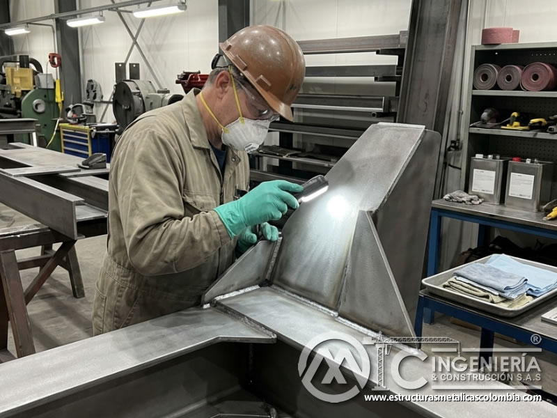 Control de calidad en pasos previos a pintura industrial en Bogotá, Colombia. Montajes, Ingeniería y Construcción. MIC SAS.