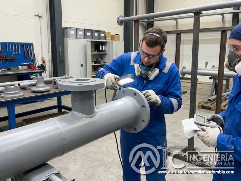 Barreras físicas en pinturas industriales para bloquear humedad, oxígeno, sales, contaminantes y agentes corrosivos sobre metal en Bogotá, Colombia. Montajes, Ingeniería y Construcción. MIC SAS.