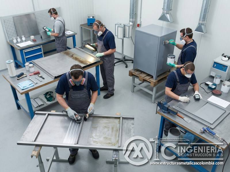 Preparación de superficie para adherencia durable de recubrimientos industriales en Bogotá, Colombia. Montajes, Ingeniería y Construcción. MIC SAS.