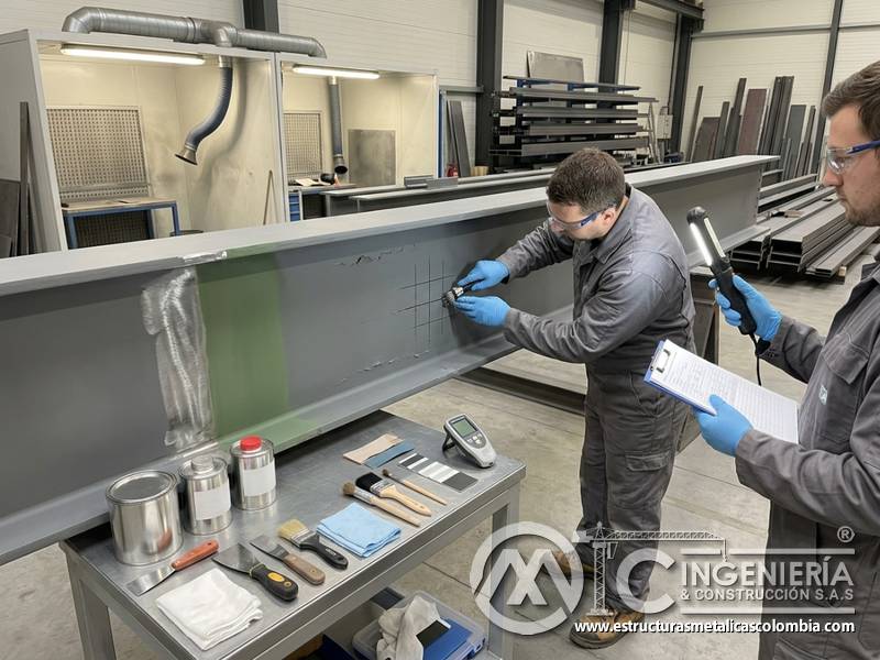 Pruebas de adherencia para corregir fallas de pintura industrial descascarada en Bogotá, Colombia. Montajes, Ingeniería y Construcción. MIC SAS.